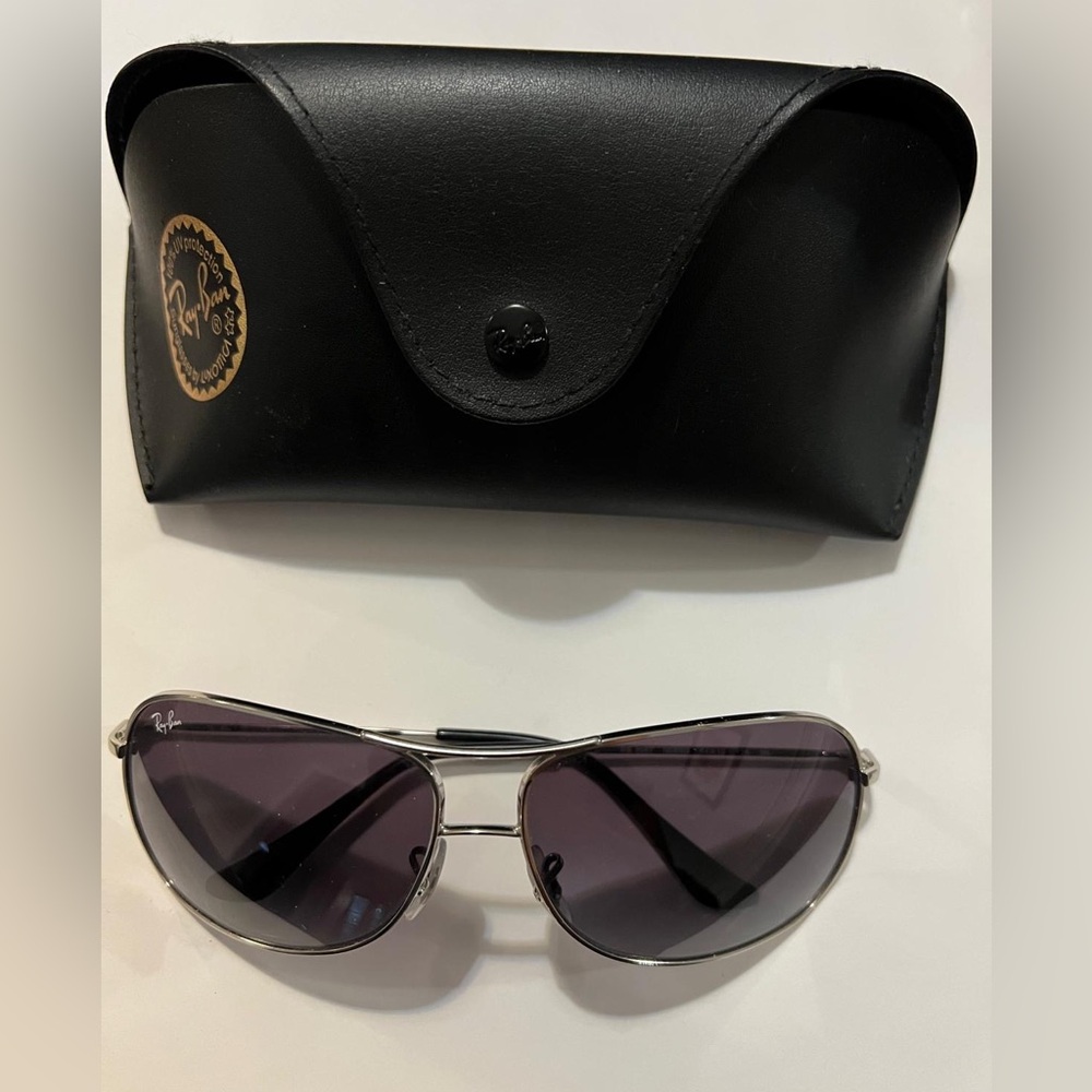 Ray-Ban Aviator Sunglasses